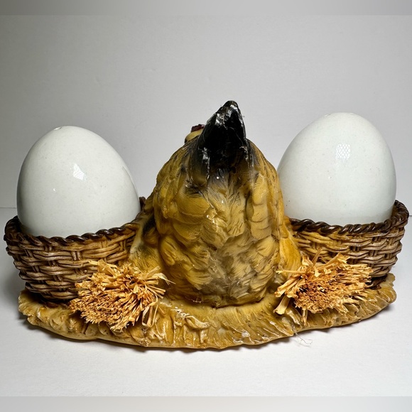 Nesting Hen Stand with Egg Shaped Salt & Pepper Shakers - Picture 3 of 8